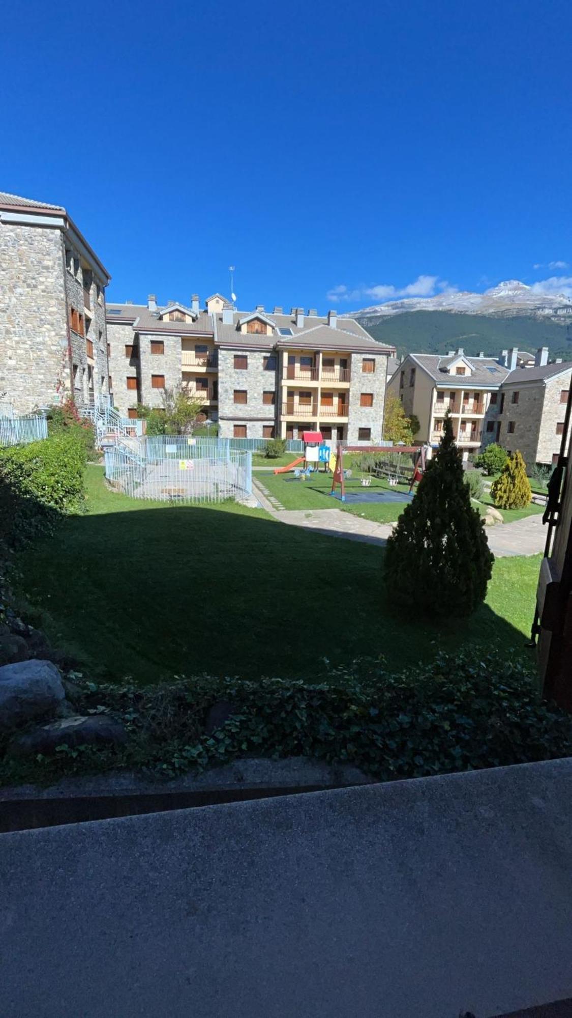 Apartamento El Roble Villanúa Kültér fotó